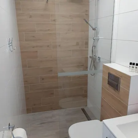 Moris 2 Pokoje Goscinne Leba Exterior foto