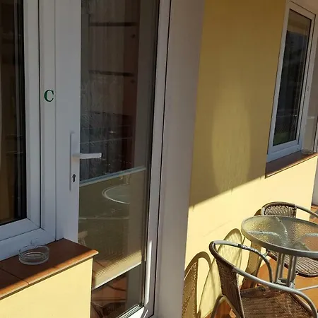 Moris 2 Pokoje Goscinne Leba Exterior foto